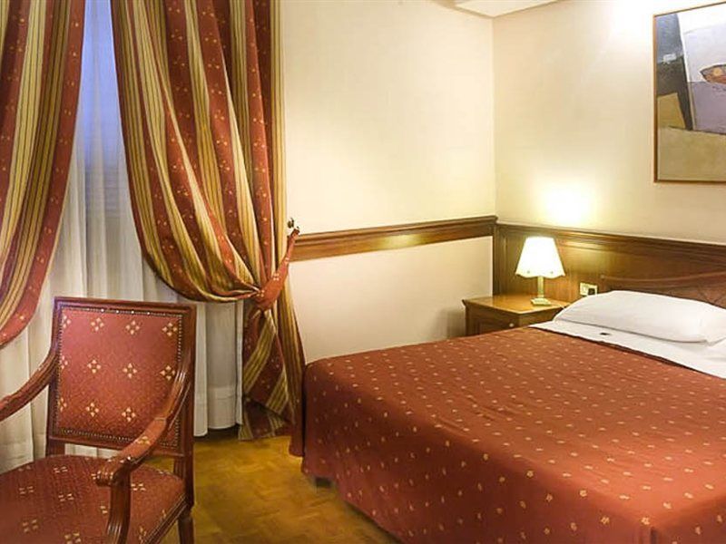 Hotel Traiano Рим Екстер'єр фото